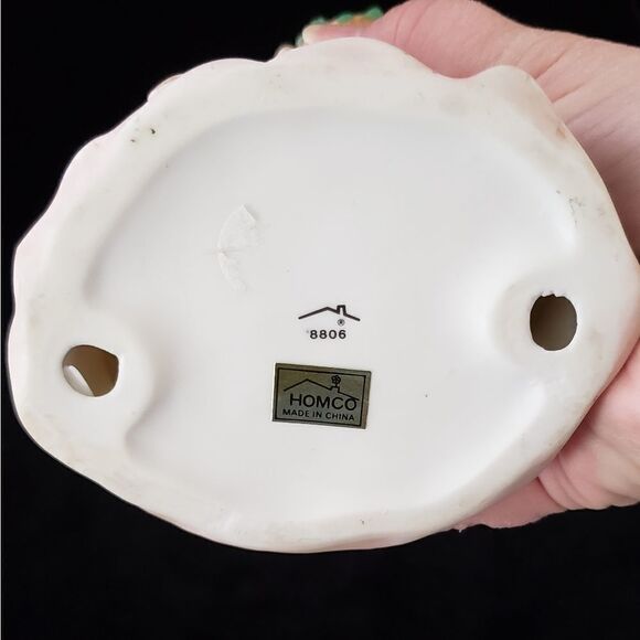 Homco Porcelain Angel with Basket of Roses #8806 - Picture 6 of 6